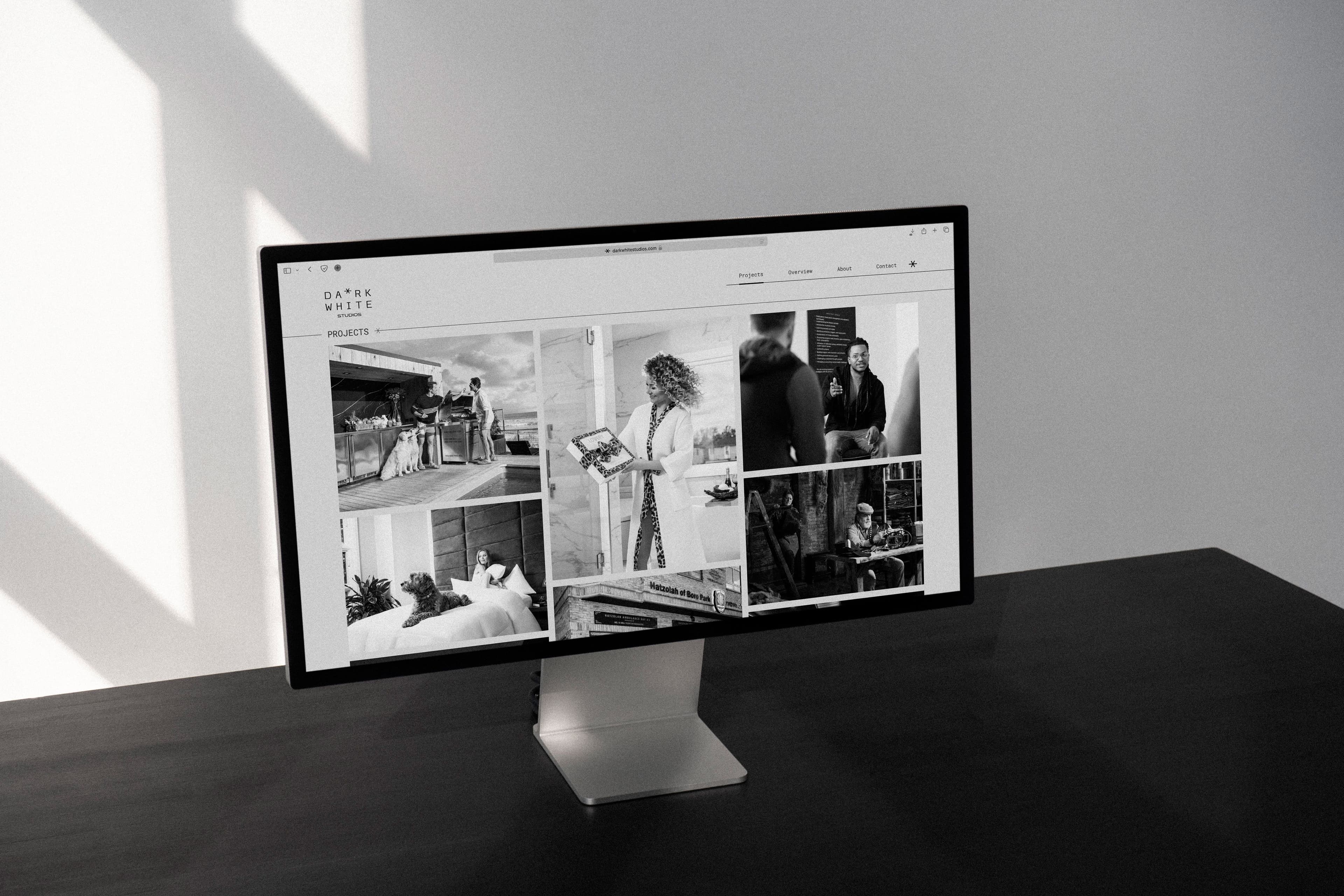 dark white studios photography web design